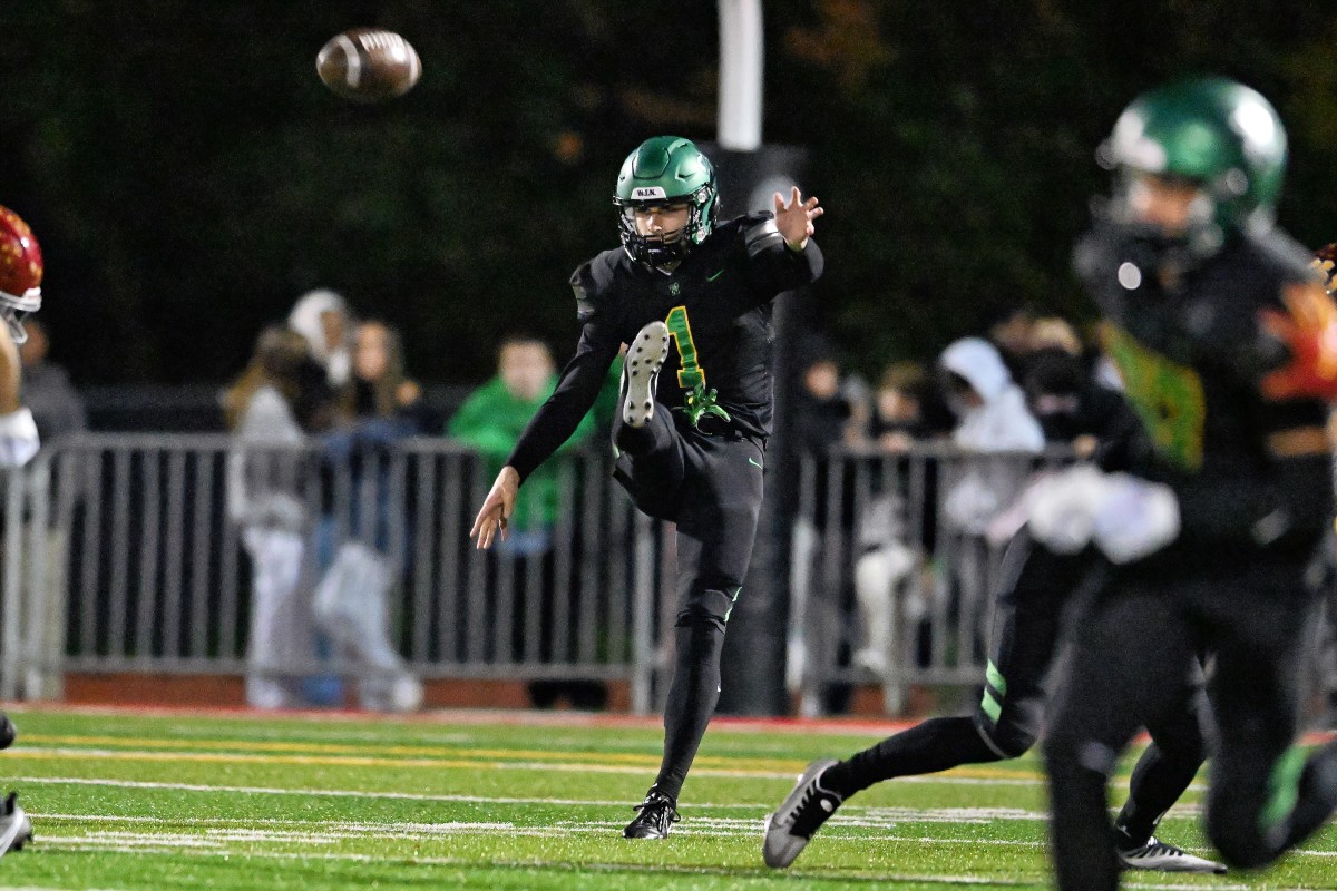 a Central Catholic West Linn 6A Oregon football semifinal November 17 2023 Leon Neuschwander 14